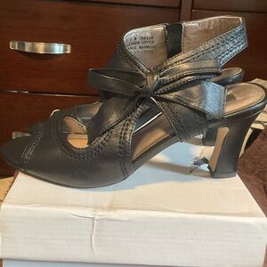 Gracia Black Strappy Heels